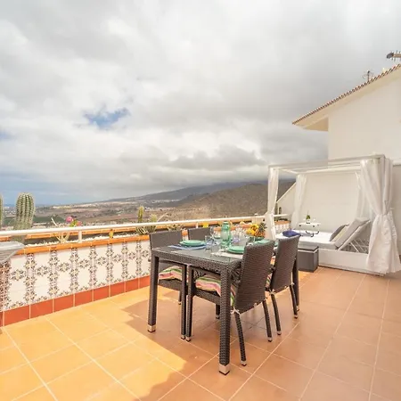 Premium Penthouse 105m2,bali Bed,heated Pool,best Sunsets *