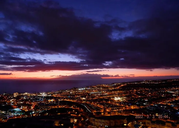 Premium Penthouse 105m2,bali Bed,heated Pool,best Sunsets *