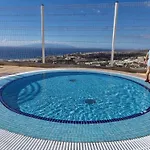 Premium Penthouse 105m2,bali Bed,heated Pool,best Sunsets אדחה