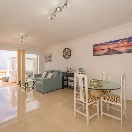 Premium Penthouse 105m2,bali Bed,heated Pool,best Sunsets Apartment